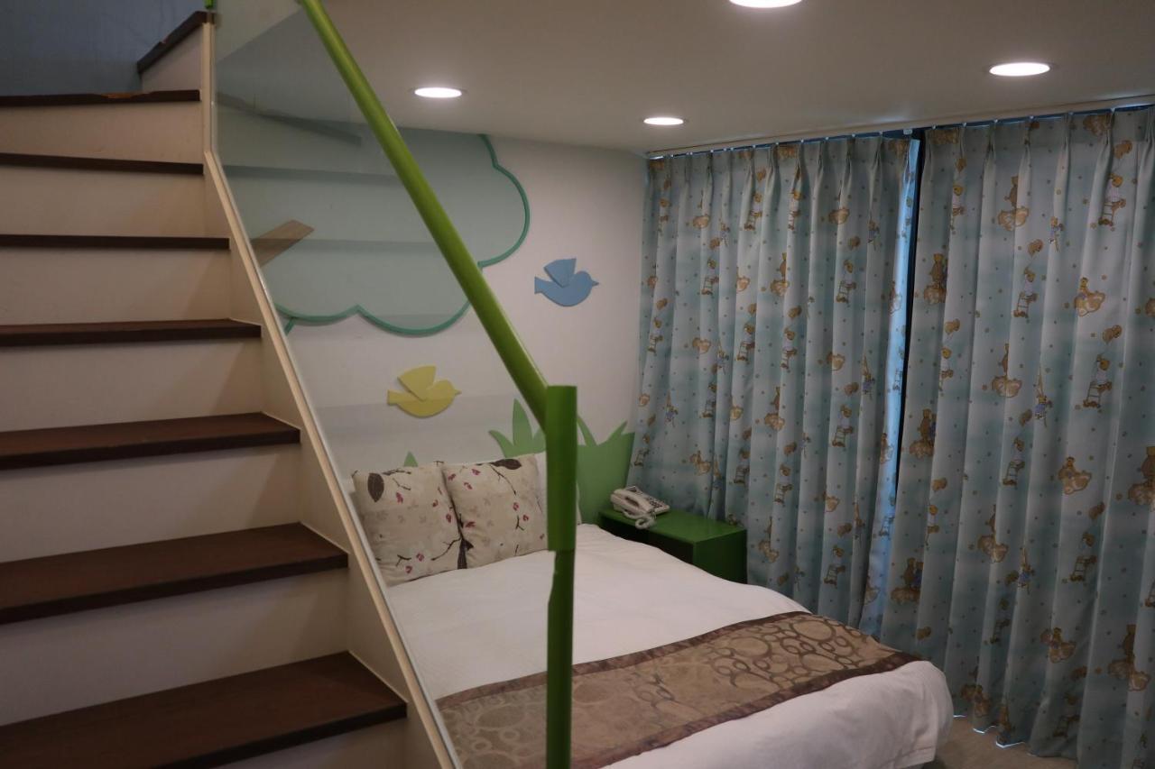 Sky Ocean Apartment Yilan Екстериор снимка